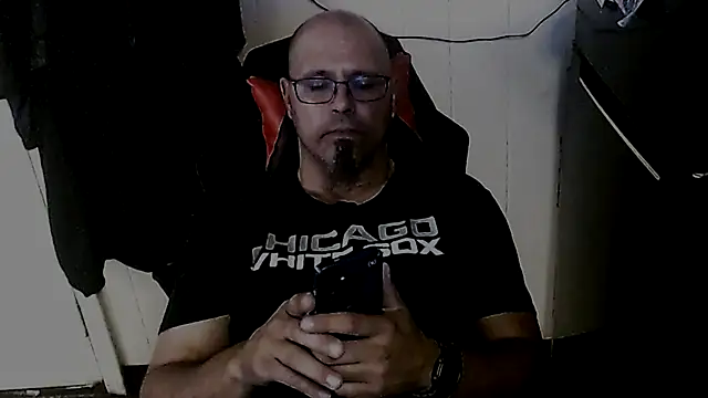 KrazyLegz online show from 8, 10, 2025