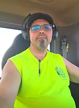 KrazyLegz online show from 11, 10, 2025