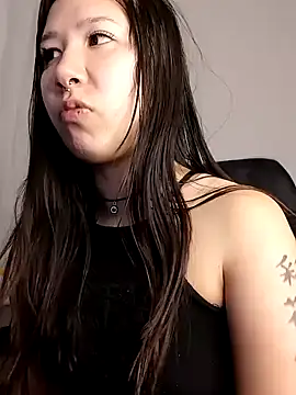 Japabaixinha online show from 7, 1, 2025