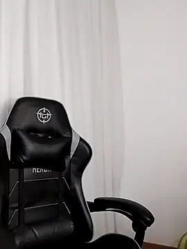 Japabaixinha online show from 10, 2, 2025