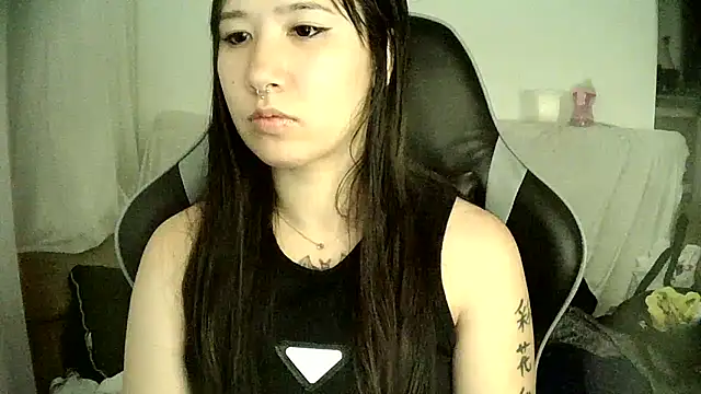 Japabaixinha online show from 22, 3, 2025