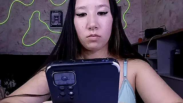 Japabaixinha online show from 28, 4, 2026