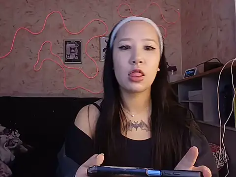Japabaixinha online show from 11, 6, 2026
