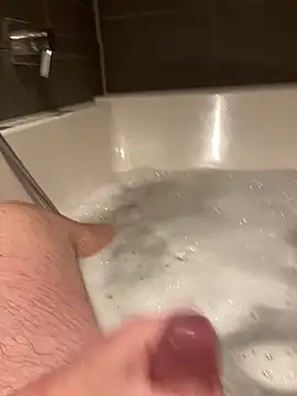 LivingLegend1978 online show from 4, 2, 2026