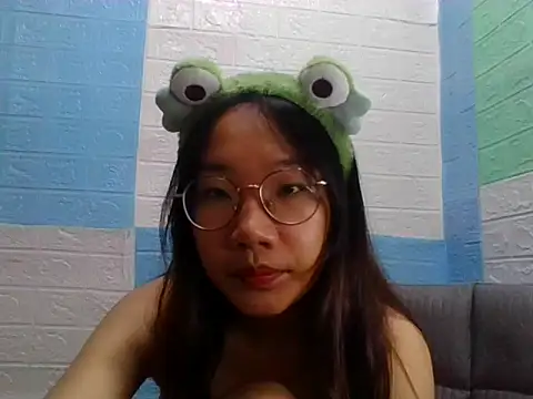 Nanoko online show from 30, 9, 2025