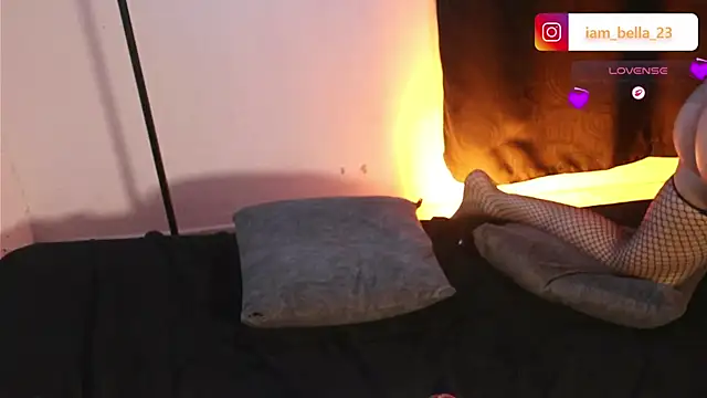 yourtoybella online show from 23, 4, 2026