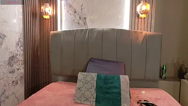 Danielaa a online show from 12, 10, 2025