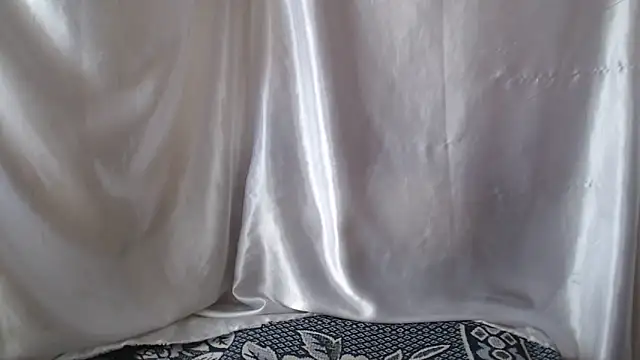 Burberrry  online show from 23, 4, 2026