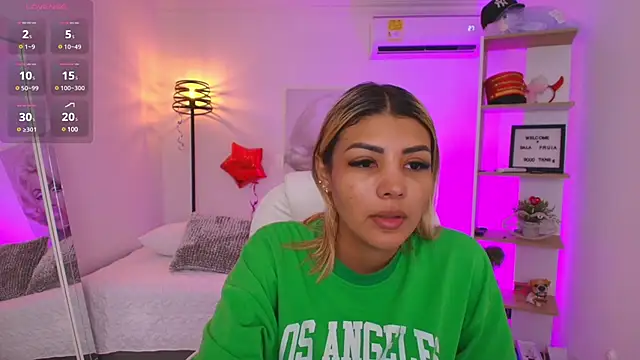 Snapshot of SALOOMEE__ chatting on 15, 3, 2025 SALOOMEE online show from 15, 3, 2025