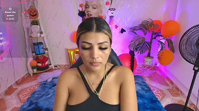 Snapshot of SALOOMEE__ chatting on 29, 10, 2025 SALOOMEE online show from 29, 10, 2025