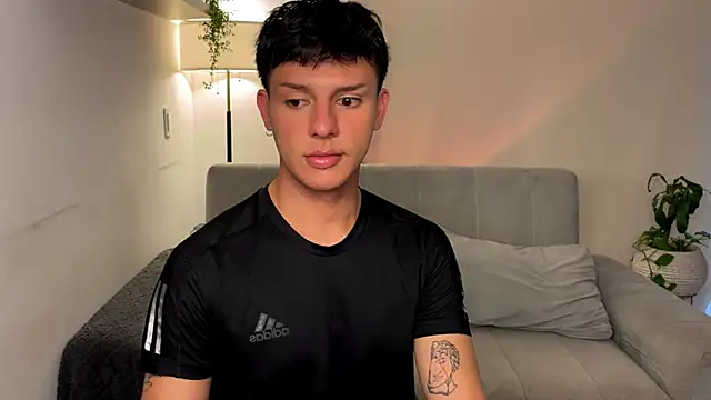 Snapshot of Alexxblue chatting on 20, 11, 2025 Alexxblue online show from 20, 11, 2025