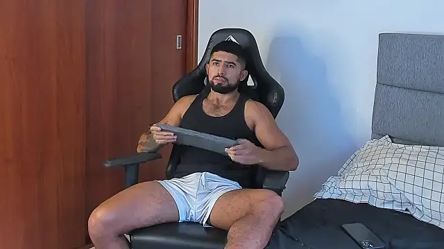 ethaanjones online show from 12, 10, 2025