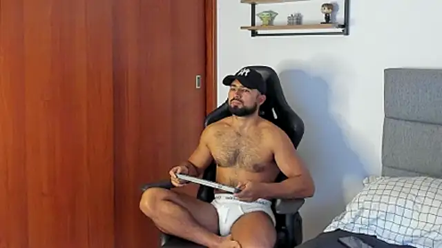 ethaanjones online show from 14, 10, 2025