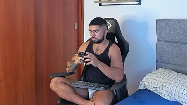 ethaanjones online show from 23, 11, 2025