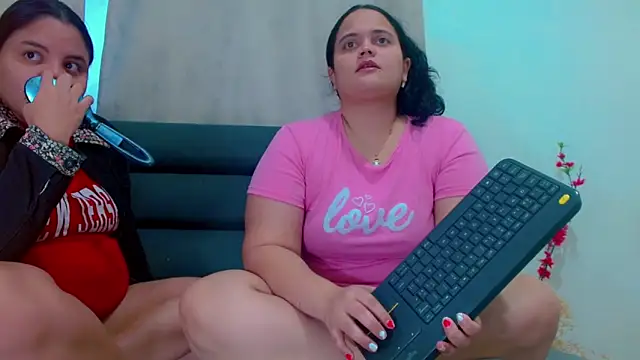 brunnette hot online show from 2, 3, 2026