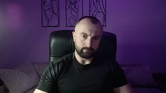 brindlefly6969 online show from 23, 4, 2026