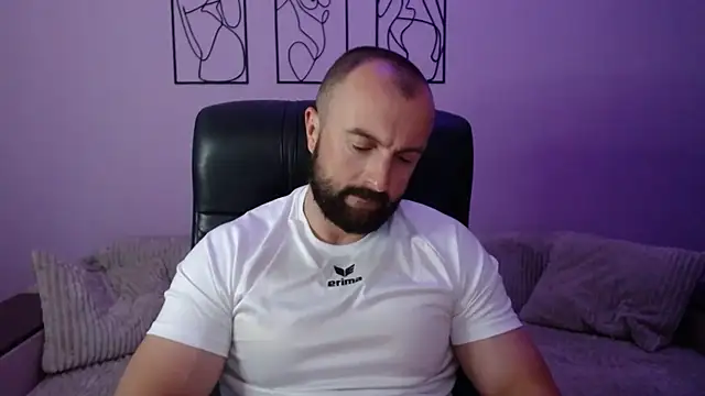 brindlefly6969 online show from 25, 6, 2026