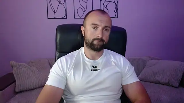 brindlefly6969 online show from 30, 6, 2026