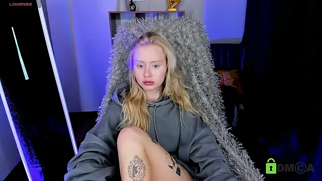 MalenaErnman online show from 5, 3, 2025