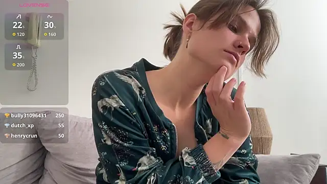 Your Hand In mine online show from 22, 9, 2025