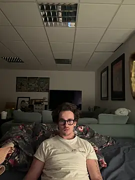 Snapshot of hardmecl chatting on 11, 12, 2024 hardmecl online show from 11, 12, 2024