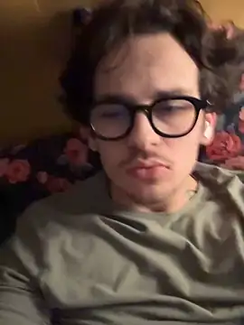 Snapshot of hardmecl chatting on 12, 3, 2025 hardmecl online show from 12, 3, 2025