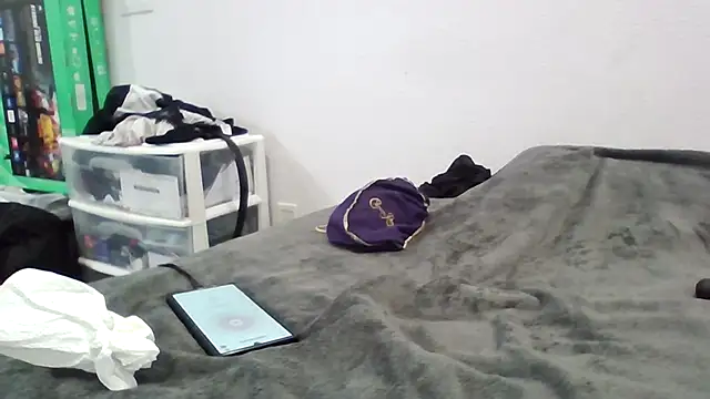 Iliketocooksquirt25 online show from 4, 10, 2025