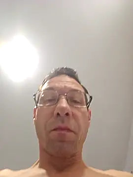 Iliketocooksquirt25 online show from 28, 11, 2025