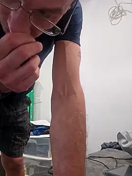 Iliketocooksquirt25 online show from 21, 4, 2026