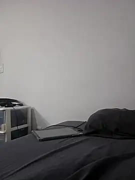 Iliketocooksquirt25 online show from 24, 4, 2026