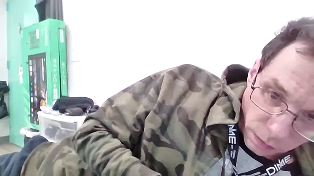 Iliketocooksquirt25 online show from 28, 4, 2026