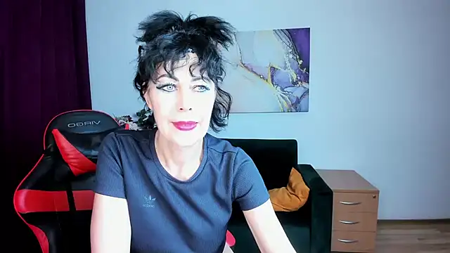 Silvia Wallec online show from 7, 6, 2026