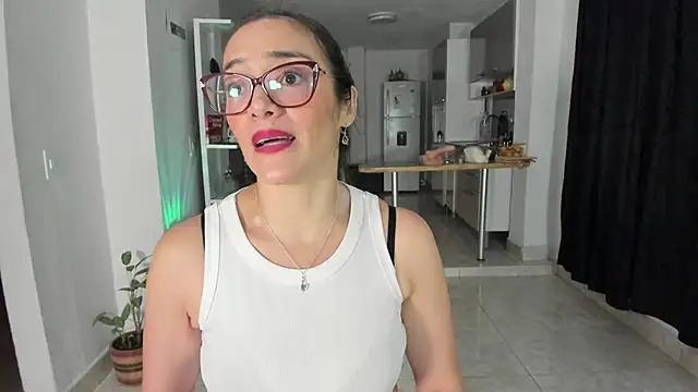 Jessica Herrera  online show from 26, 1, 2025