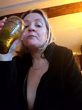 lady charlyne online show from 8, 1, 2025