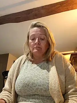 lady charlyne online show from 18, 2, 2025