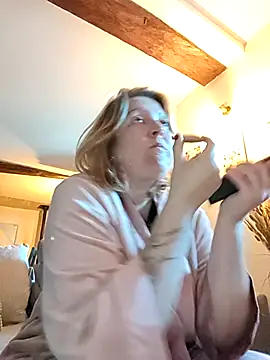 lady charlyne online show from 9, 9, 2025