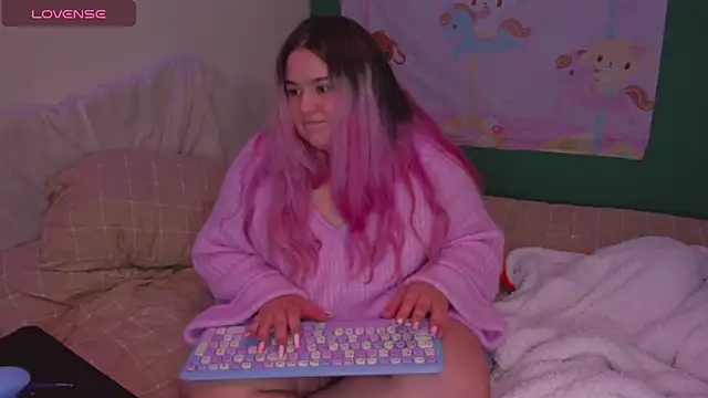 Snapshot of Freakcute_ chatting on 26, 2, 2025 Freakcute online show from 26, 2, 2025