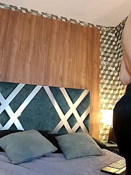 Michael magno online show from 18, 4, 2026