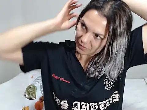 Snapshot of Chantal_hott chatting on 10, 1, 2025 Chantal hott online show from 10, 1, 2025