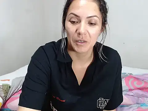 Snapshot of Chantal_hott chatting on 10, 1, 2025 Chantal hott online show from 10, 1, 2025