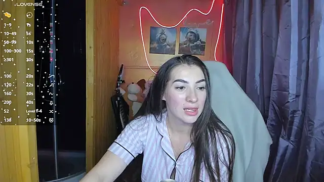 Fiery Brunette  online show from 3, 3, 2025