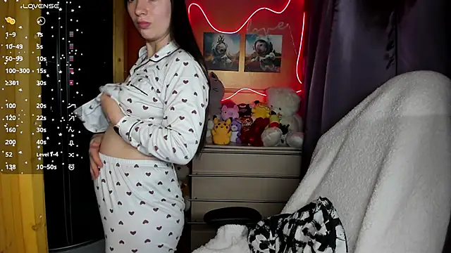 Fiery Brunette  online show from 25, 9, 2025