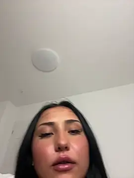 Snapshot of Coco-Love chatting on 21, 2, 2025 Coco-Love online show from 21, 2, 2025