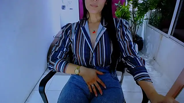 BitterMomXxx online show from 26, 9, 2025