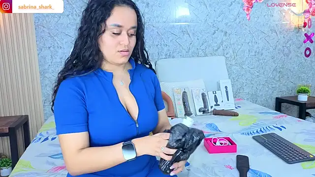 sabrina shark  online show from 3, 2, 2026