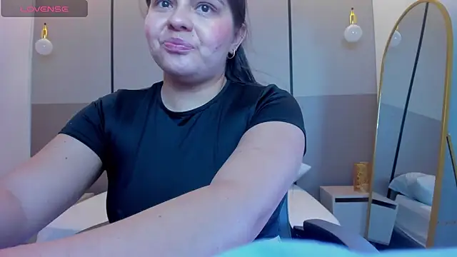 ayla13  online show from 24, 4, 2026