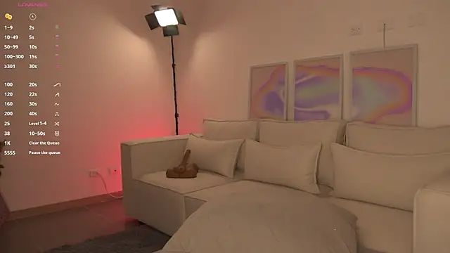 Daihanwatson  online show from 25, 1, 2025