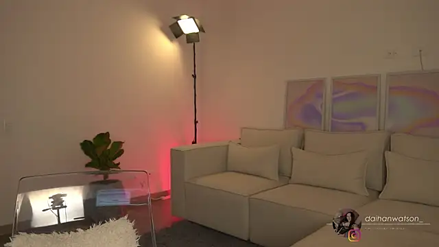 Daihanwatson  online show from 1, 3, 2025