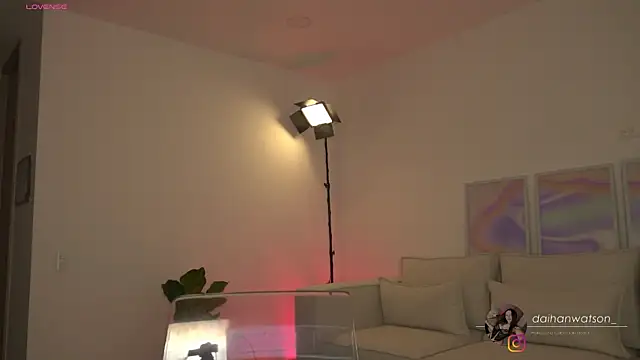 Daihanwatson  online show from 5, 3, 2025