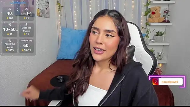 HazzelGray online show from 12, 3, 2025